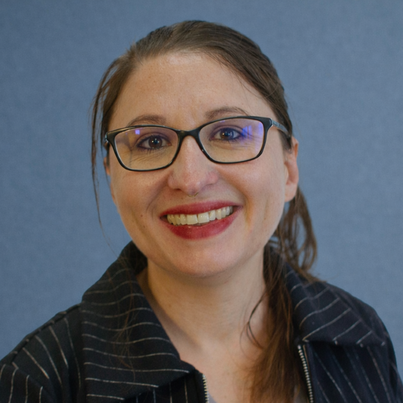 <h3 align="center">Aurélie PERVEAUX</h3>